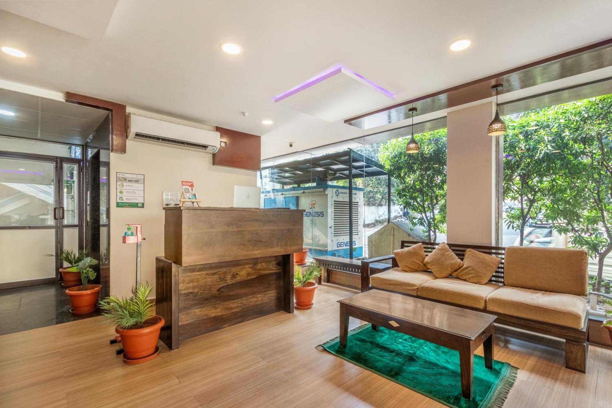 Hotel Treebo Purple Square Hyderabad Exterior foto