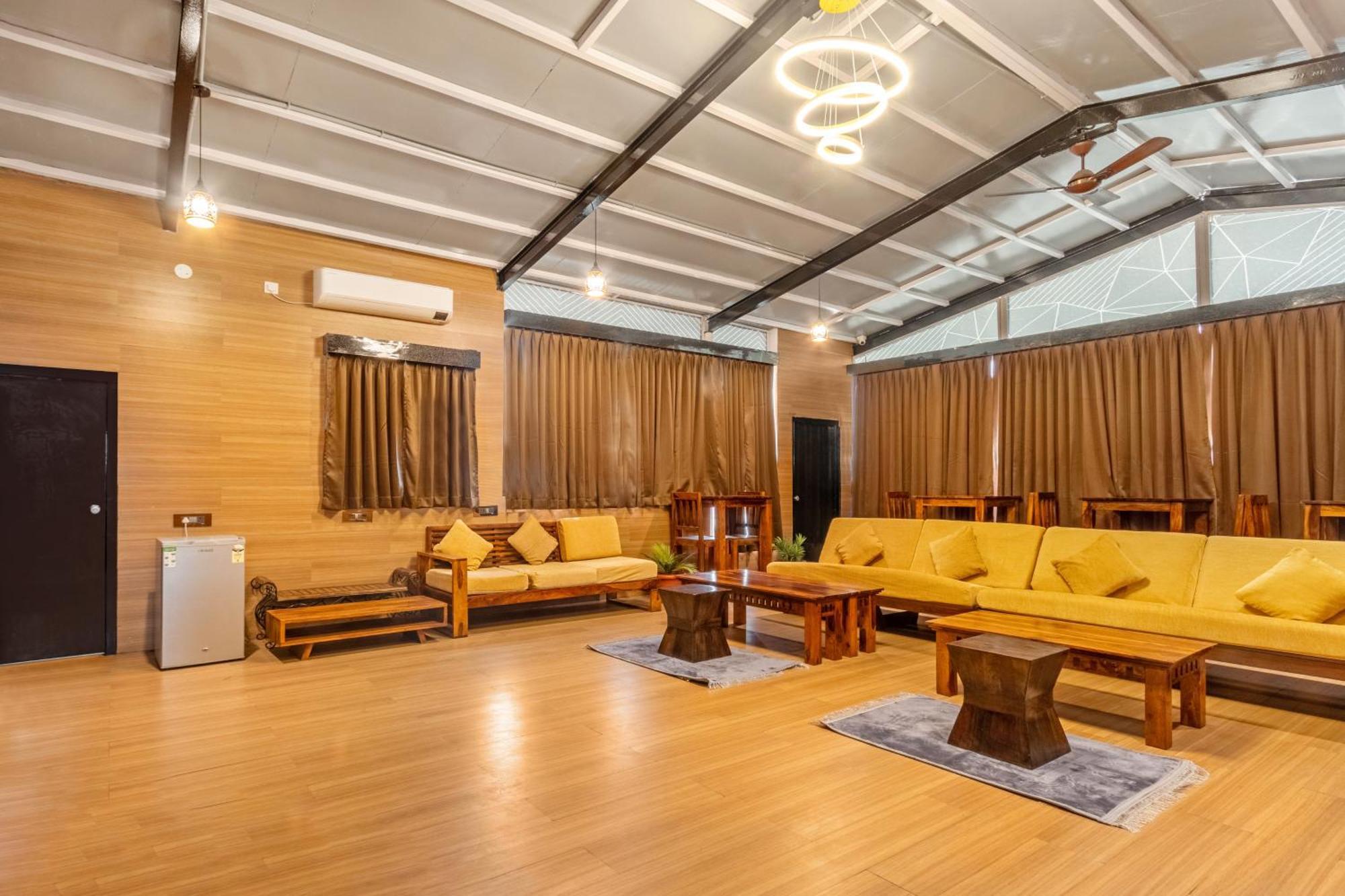 Hotel Treebo Purple Square Hyderabad Exterior foto
