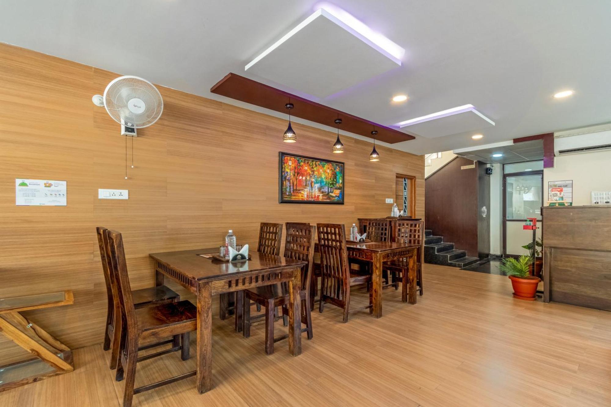 Hotel Treebo Purple Square Hyderabad Exterior foto