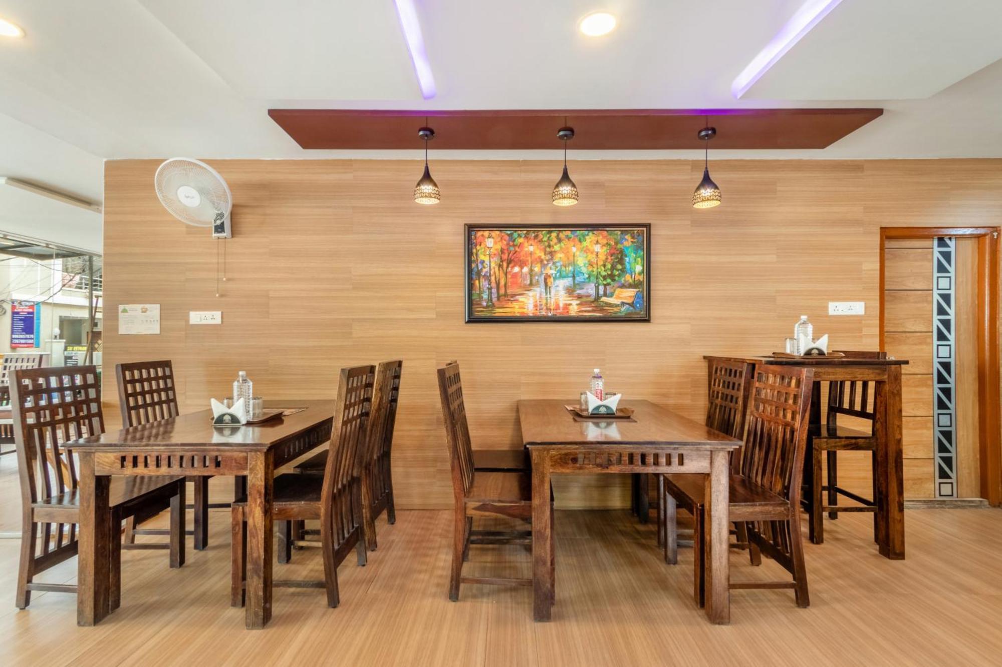 Hotel Treebo Purple Square Hyderabad Exterior foto